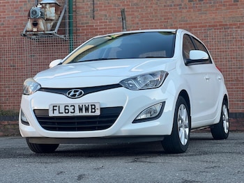 2013 (63) - 1.2 Active 5dr