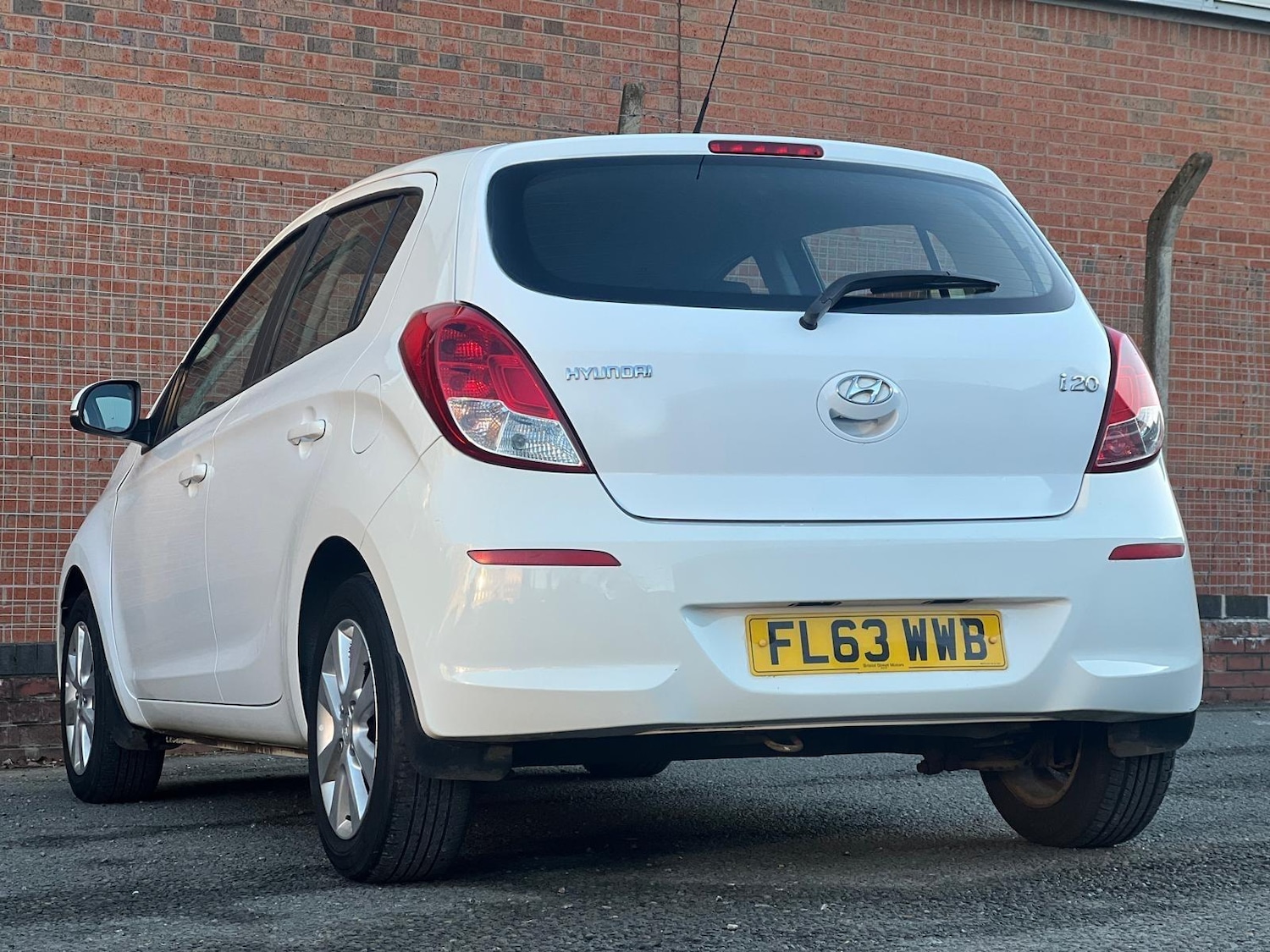 Used Hyundai i20 2013 for sale - 77098010: Photo 2