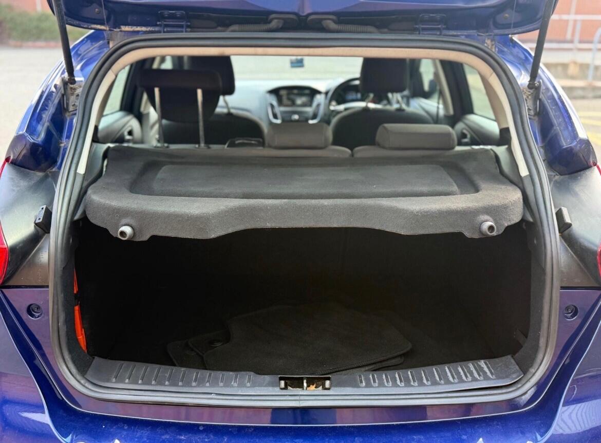 Used Ford Focus 2014 for sale - 76380915: Photo 11