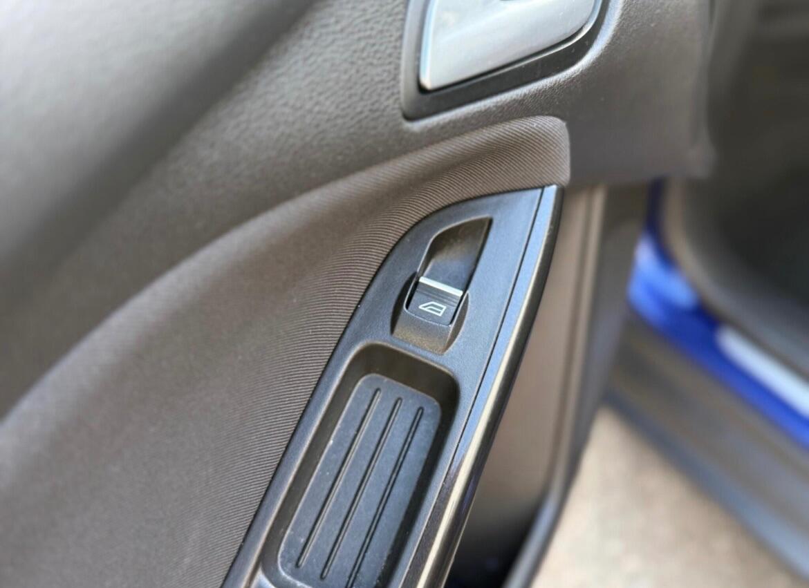Used Ford Focus 2014 for sale - 76380915: Photo 21