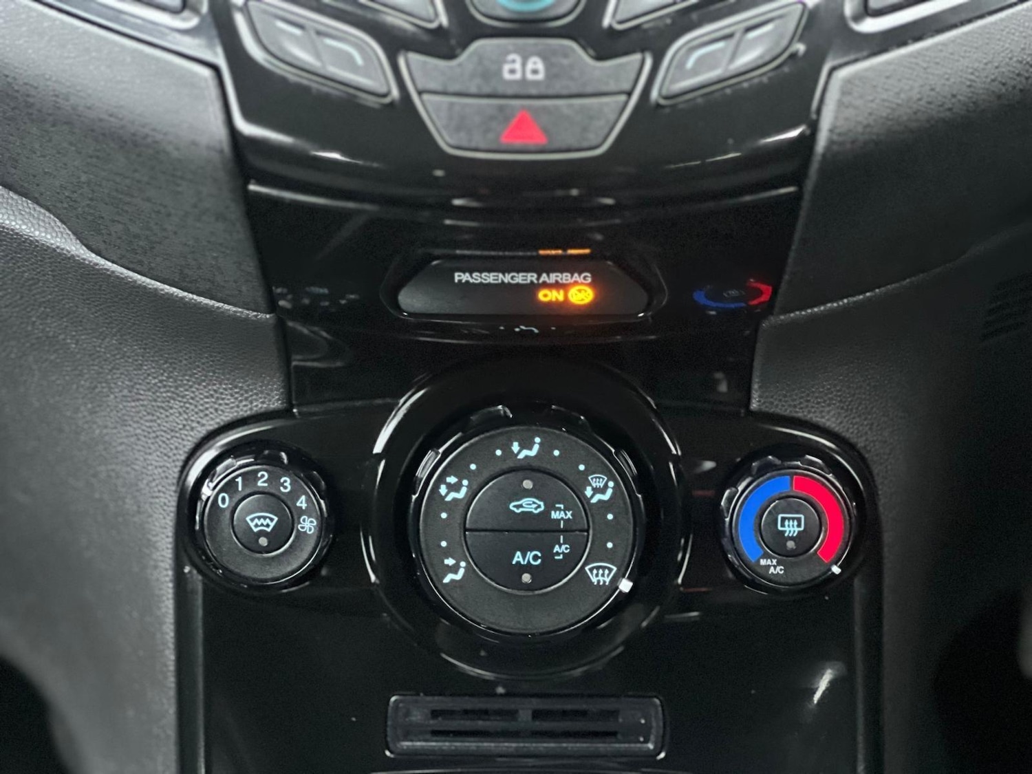 Used Ford Fiesta 2013 for sale - 77028902: Photo 19