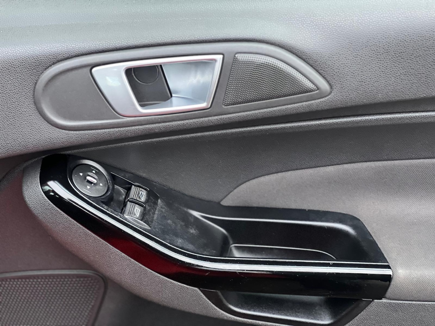 Used Ford Fiesta 2013 for sale - 77028902: Photo 34