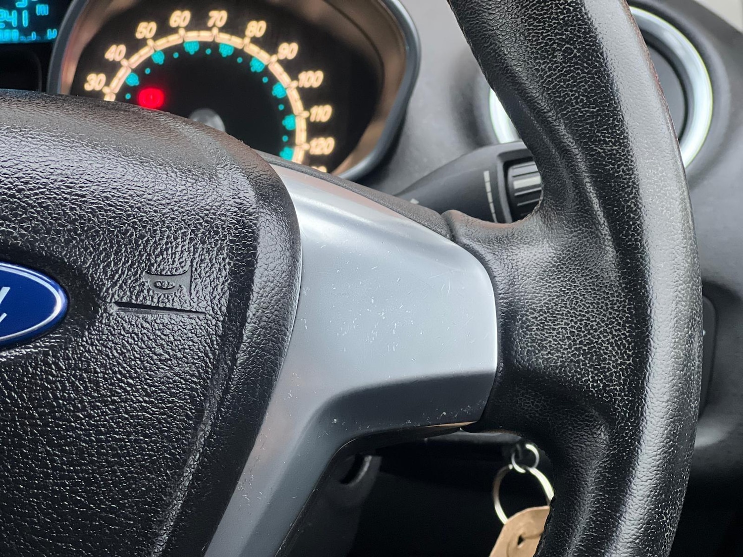 Used Ford Fiesta 2013 for sale - 77028902: Photo 38