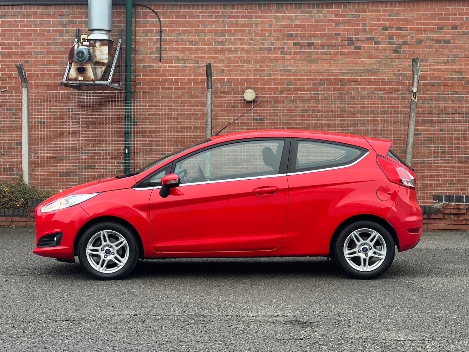 Used Ford Fiesta 2013 for sale - 77028902: Photo 7