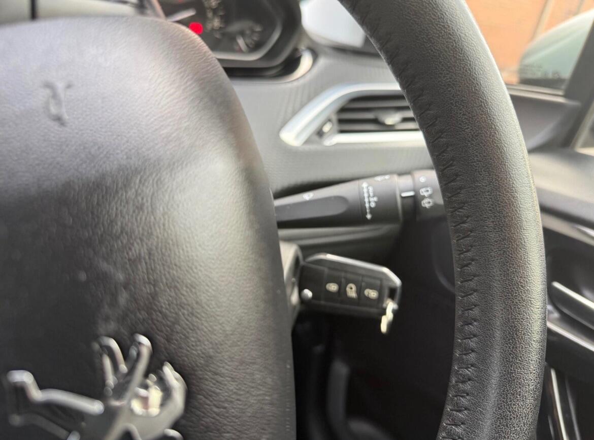 Used Peugeot 208 2016 for sale - 77040751: Photo 40