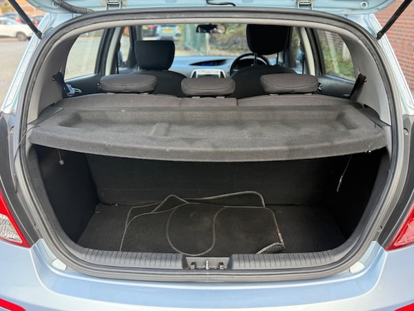 Used Hyundai i20 2014 for sale - 76071464: Photo 11