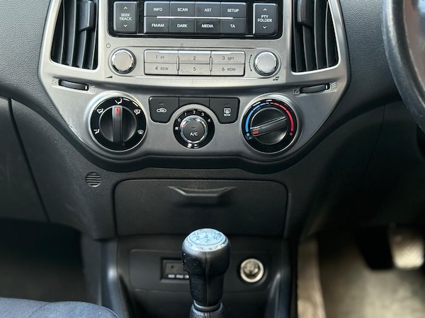 Used Hyundai i20 2014 for sale - 76071464: Photo 26