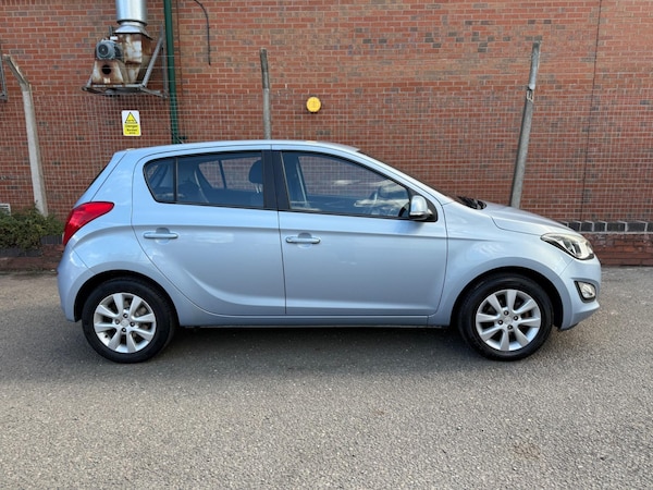 Used Hyundai i20 2014 for sale - 76071464: Photo 5