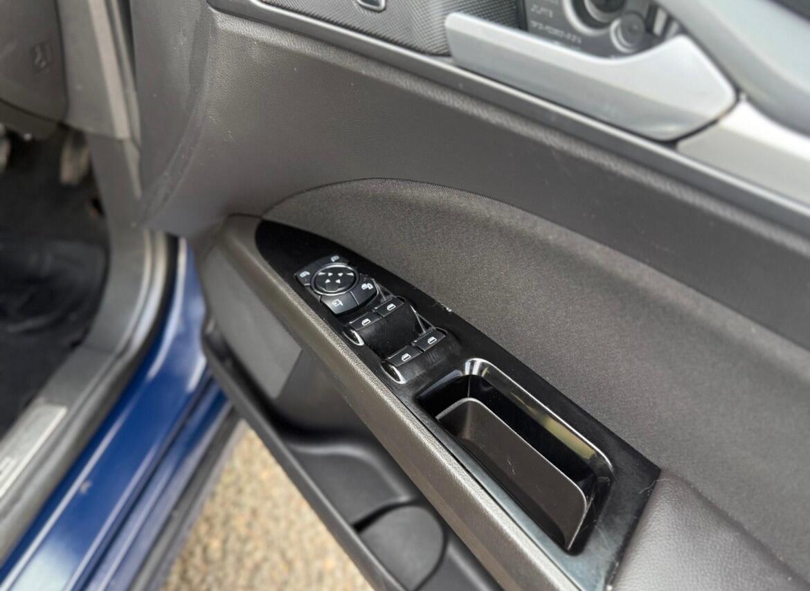 Used Ford Mondeo 2015 for sale - 76458160: Photo 40