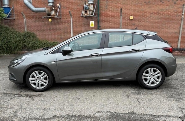 Used Vauxhall Astra 2017 for sale - 76307259: Photo 11