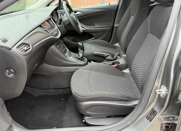 Used Vauxhall Astra 2017 for sale - 76307259: Photo 16
