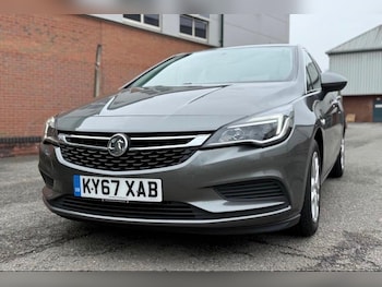 Vauxhall - Astra