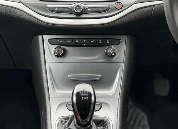 Used Vauxhall Astra 2017 for sale - 76307259: Photo 23