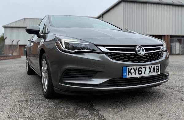 Used Vauxhall Astra 2017 for sale - 76307259: Photo 32