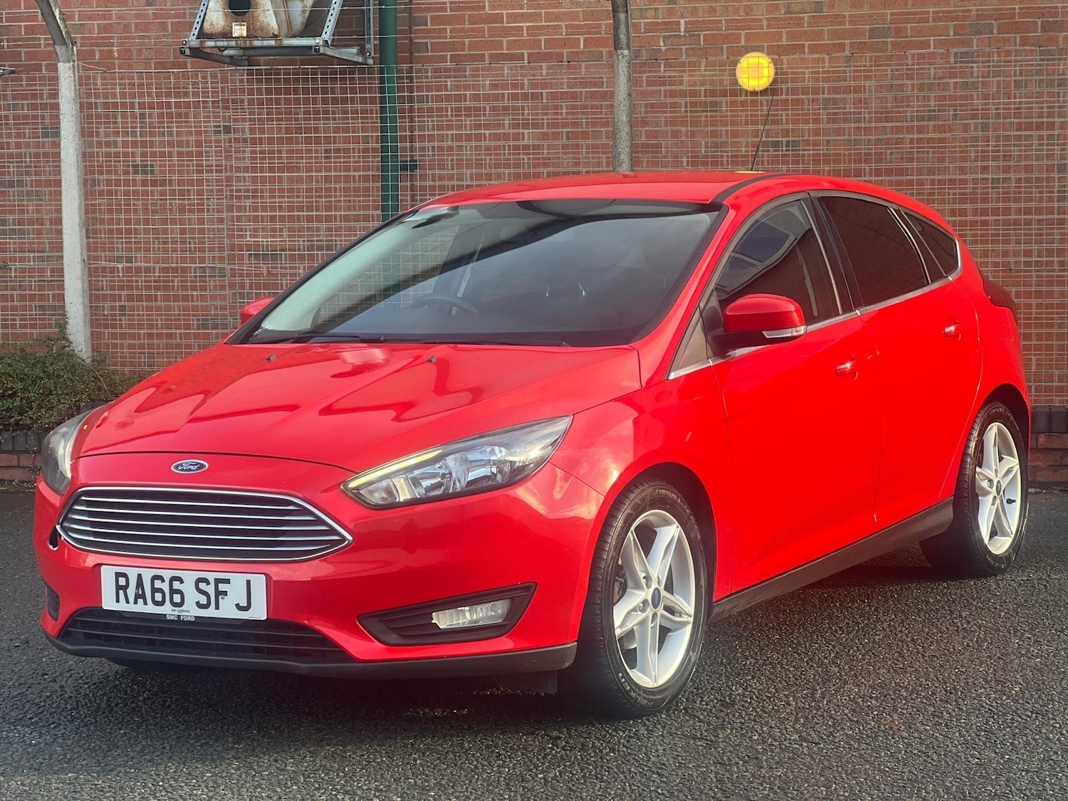 Used Ford Focus 2017 for sale - 76878412: Photo 1
