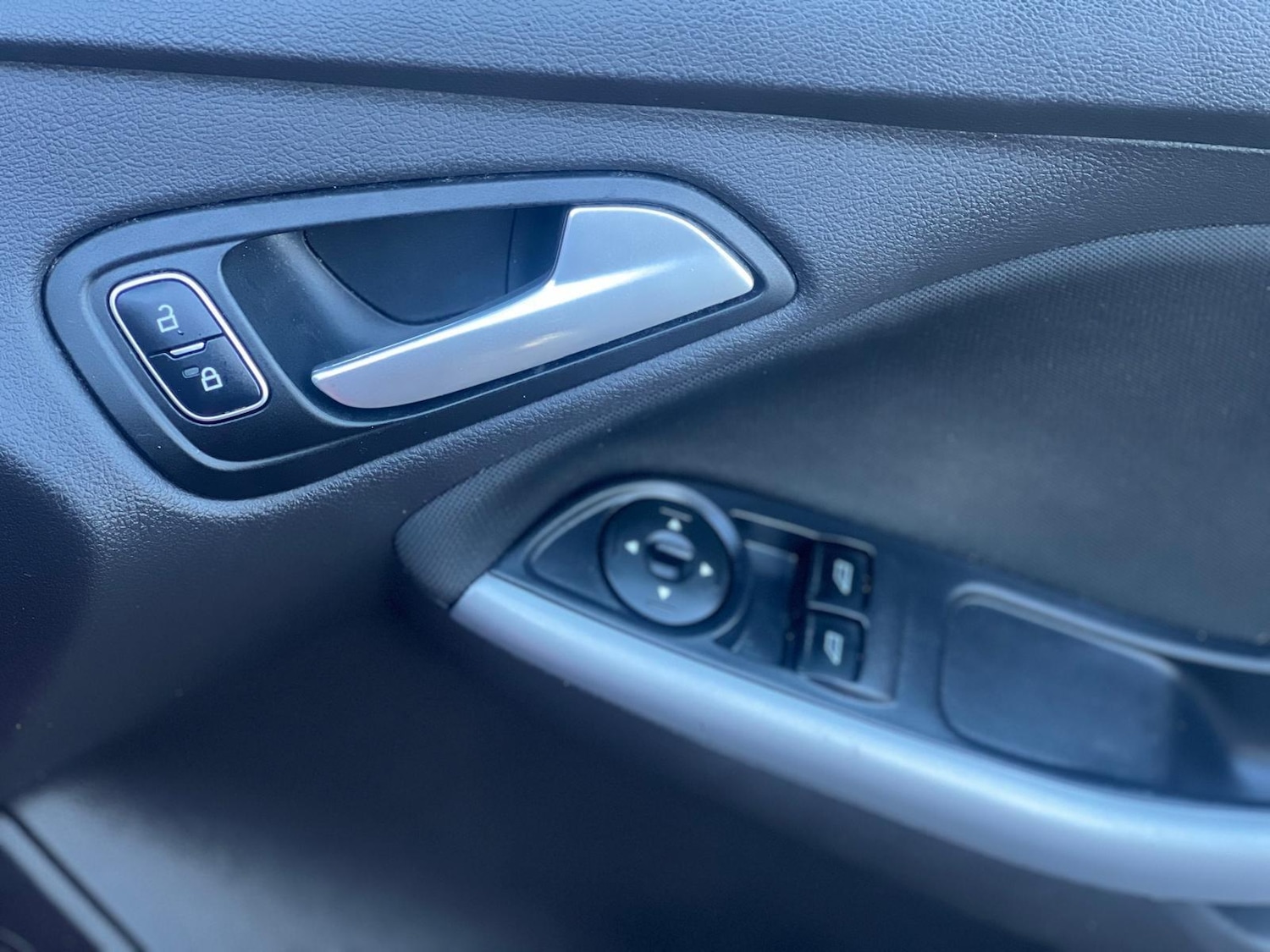 Used Ford Focus 2017 for sale - 76878412: Photo 35