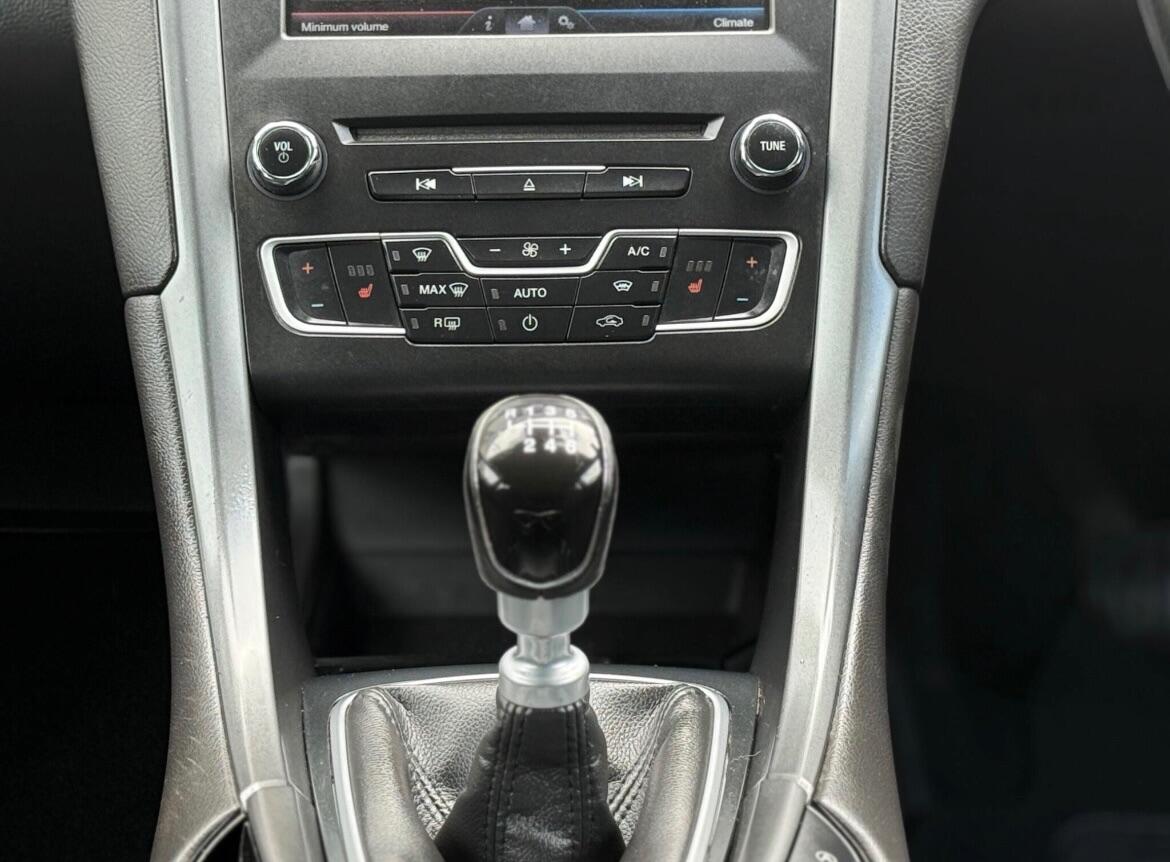 Used Ford Mondeo 2015 for sale - 76878387: Photo 19