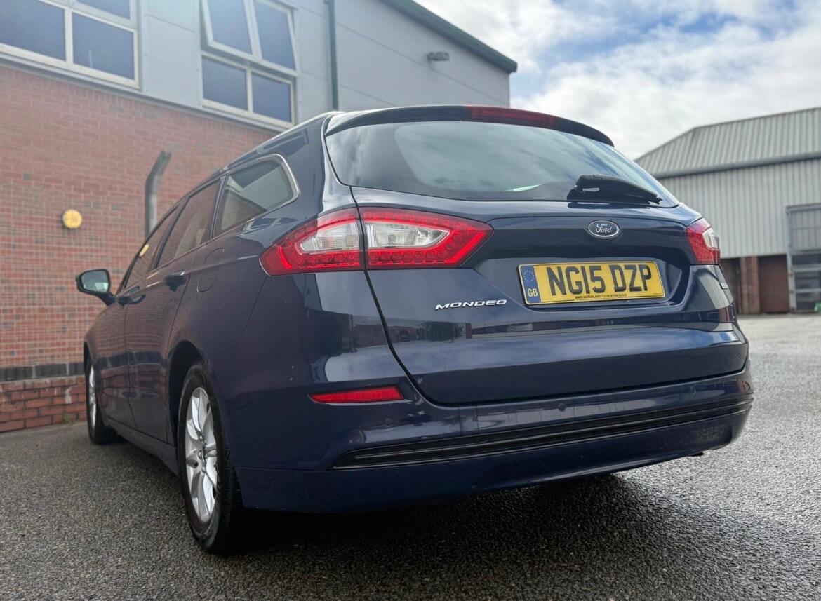 Used Ford Mondeo 2015 for sale - 76878387: Photo 2