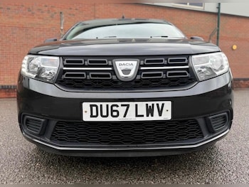 Used Dacia Sandero 2017 for sale - 77020995: Photo