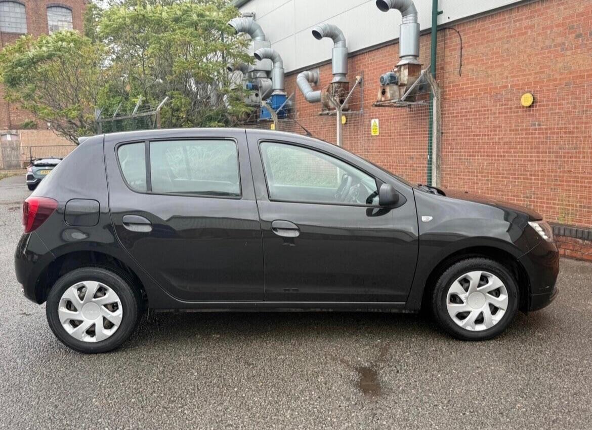 Used Dacia Sandero 2017 for sale - 77020995: Photo 4