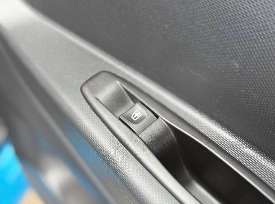 Used Renault Captur 2014 for sale - 76878402: Photo 26