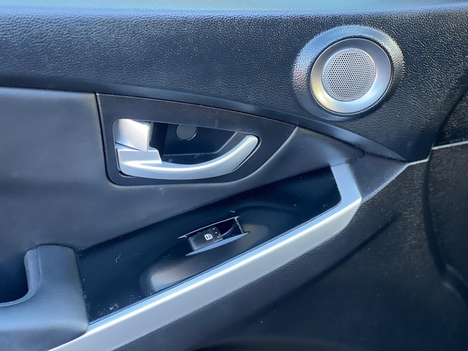 Used Ssangyong Korando 2016 for sale - 77050084: Photo 38