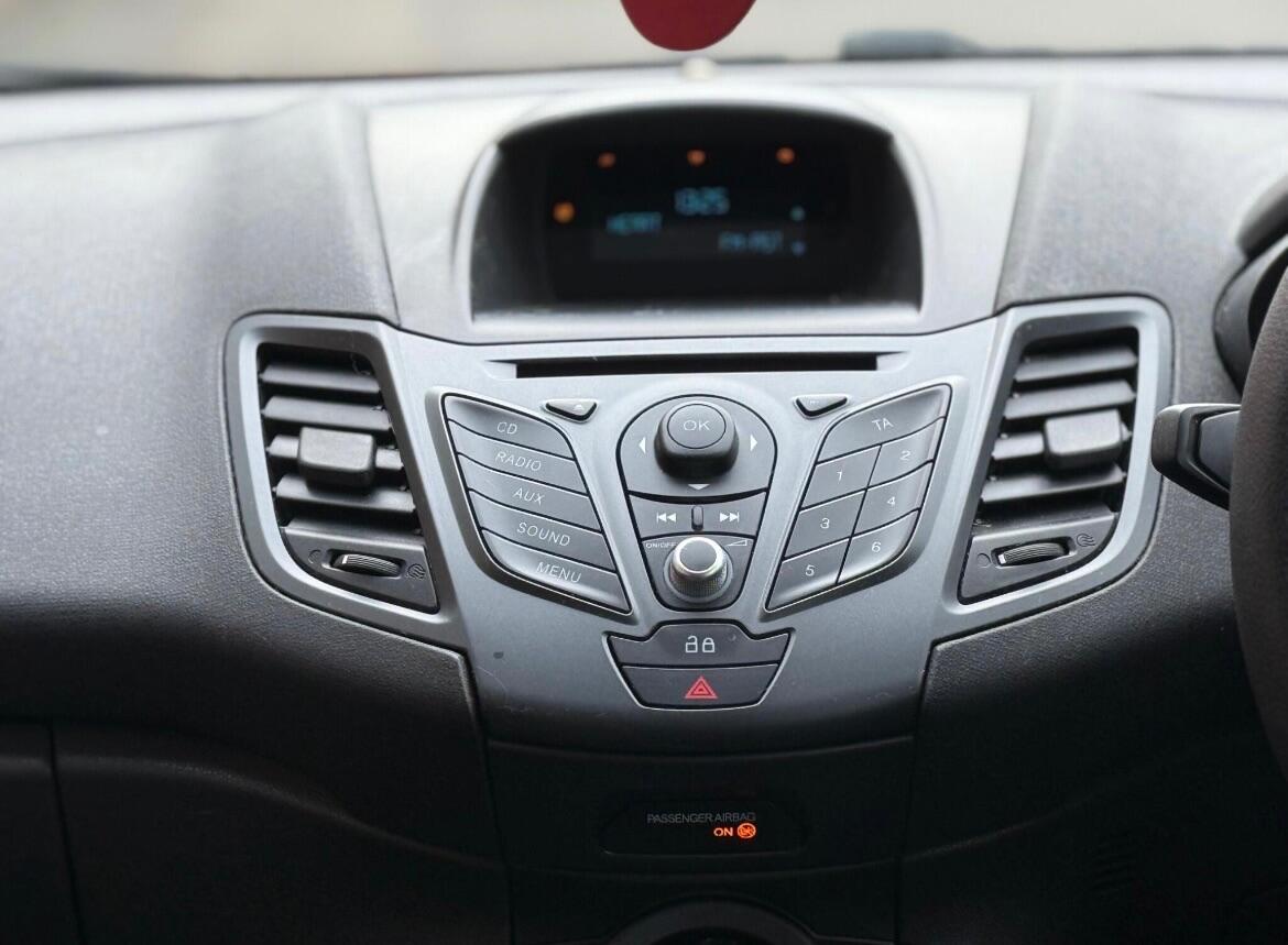 Used Ford Fiesta 2013 for sale - 77040672: Photo 17