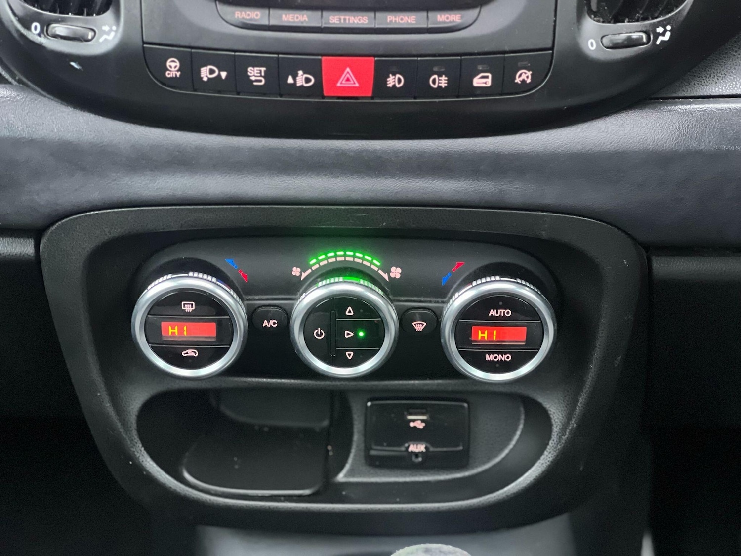 Used Fiat 500L 2014 for sale - 77387232: Photo 20