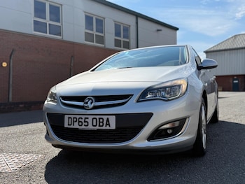 Vauxhall - Astra