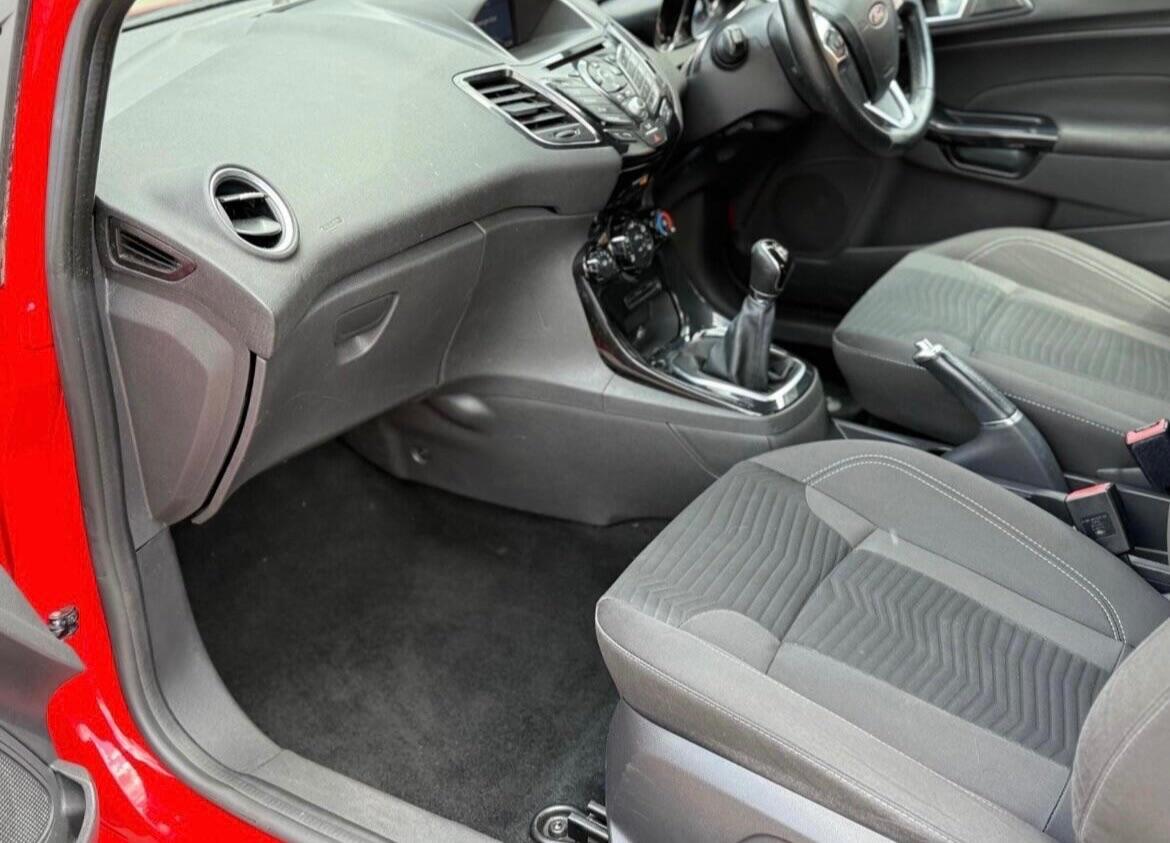 Used Ford Fiesta 2016 for sale - 76307361: Photo 31