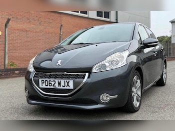 Used Peugeot 208 2012 for sale - 76878422: Photo
