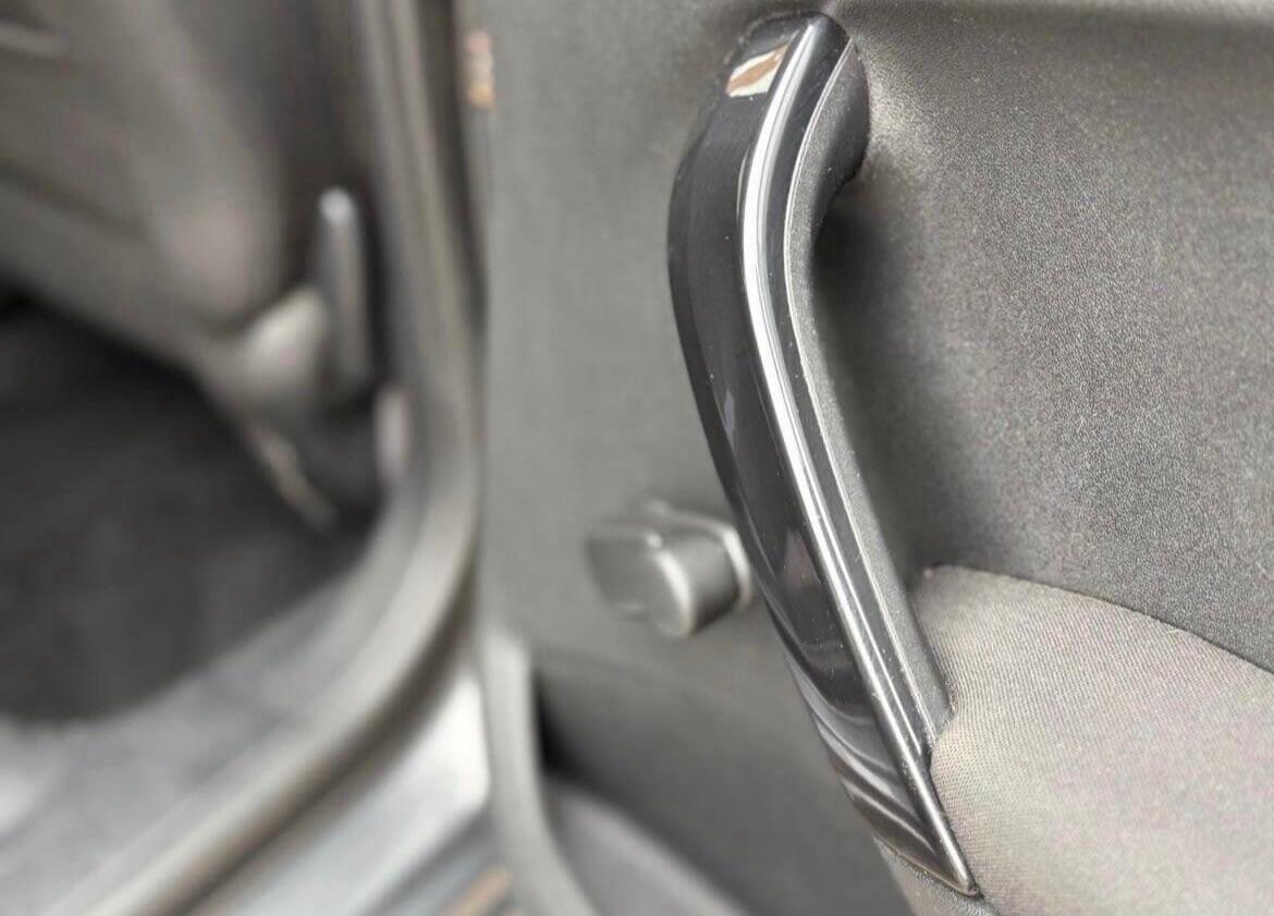 Used Peugeot 208 2012 for sale - 76878422: Photo 32