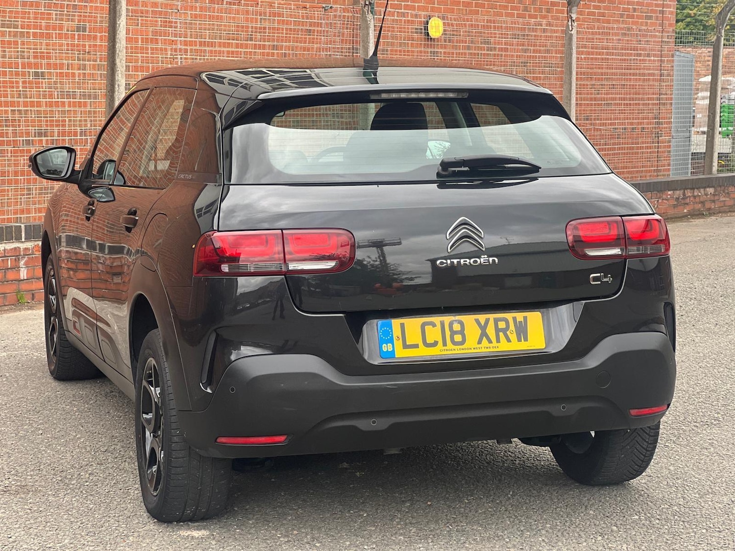 Used Citroen C4 Cactus 2018 for sale - 76012811: Photo 2