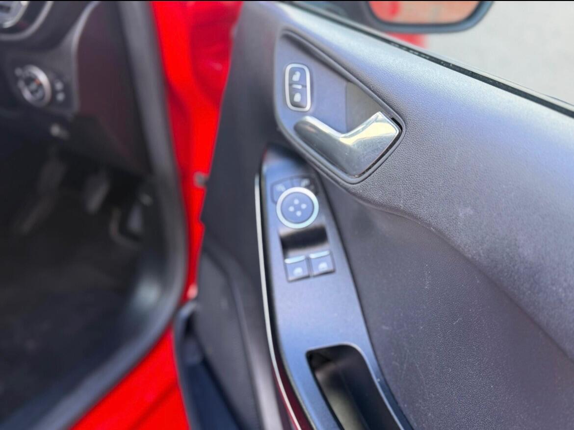 Used Ford Fiesta 2019 for sale - 76878383: Photo 33