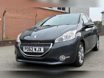 Used Peugeot 208 2012 for sale - 76942665: Photo