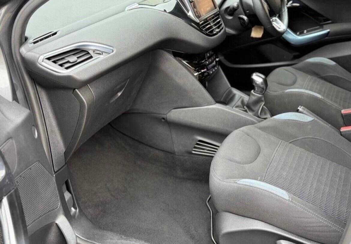 Used Peugeot 208 2012 for sale - 76942665: Photo 30