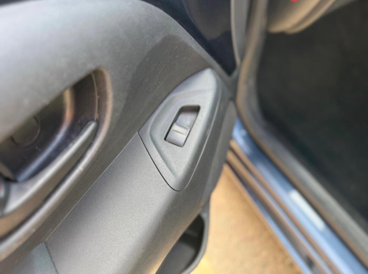 Used Peugeot 108 2016 for sale - 76878426: Photo 33