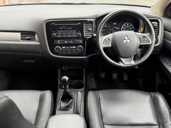 Used Mitsubishi Outlander 2016 for sale - 76270506: Photo 20
