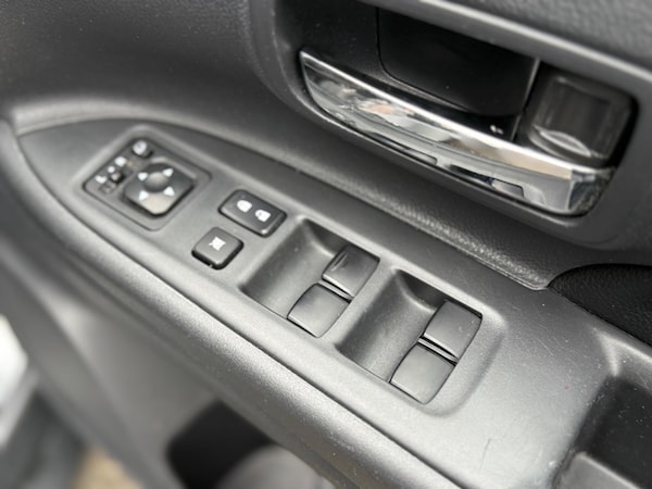 Used Mitsubishi Outlander 2016 for sale - 76270506: Photo 38