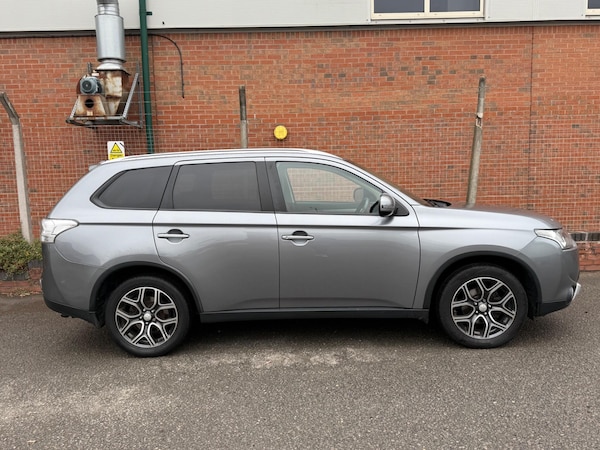 Used Mitsubishi Outlander 2016 for sale - 76270506: Photo 5