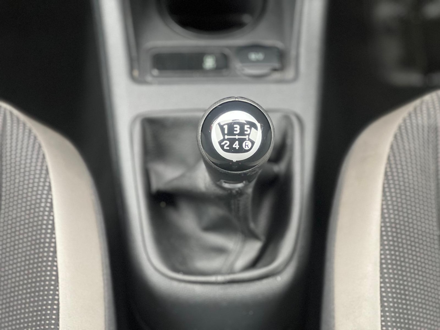 Used Volkswagen up! 2014 for sale - 77523567: Photo 19