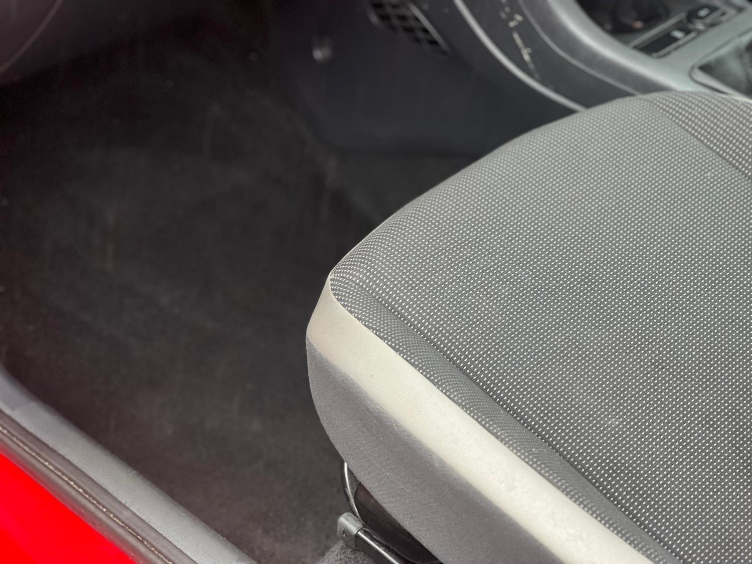 Used Volkswagen up! 2014 for sale - 77523567: Photo 31