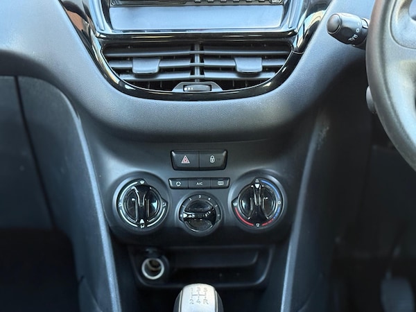 Used Peugeot 208 2015 for sale - 76031518: Photo 17