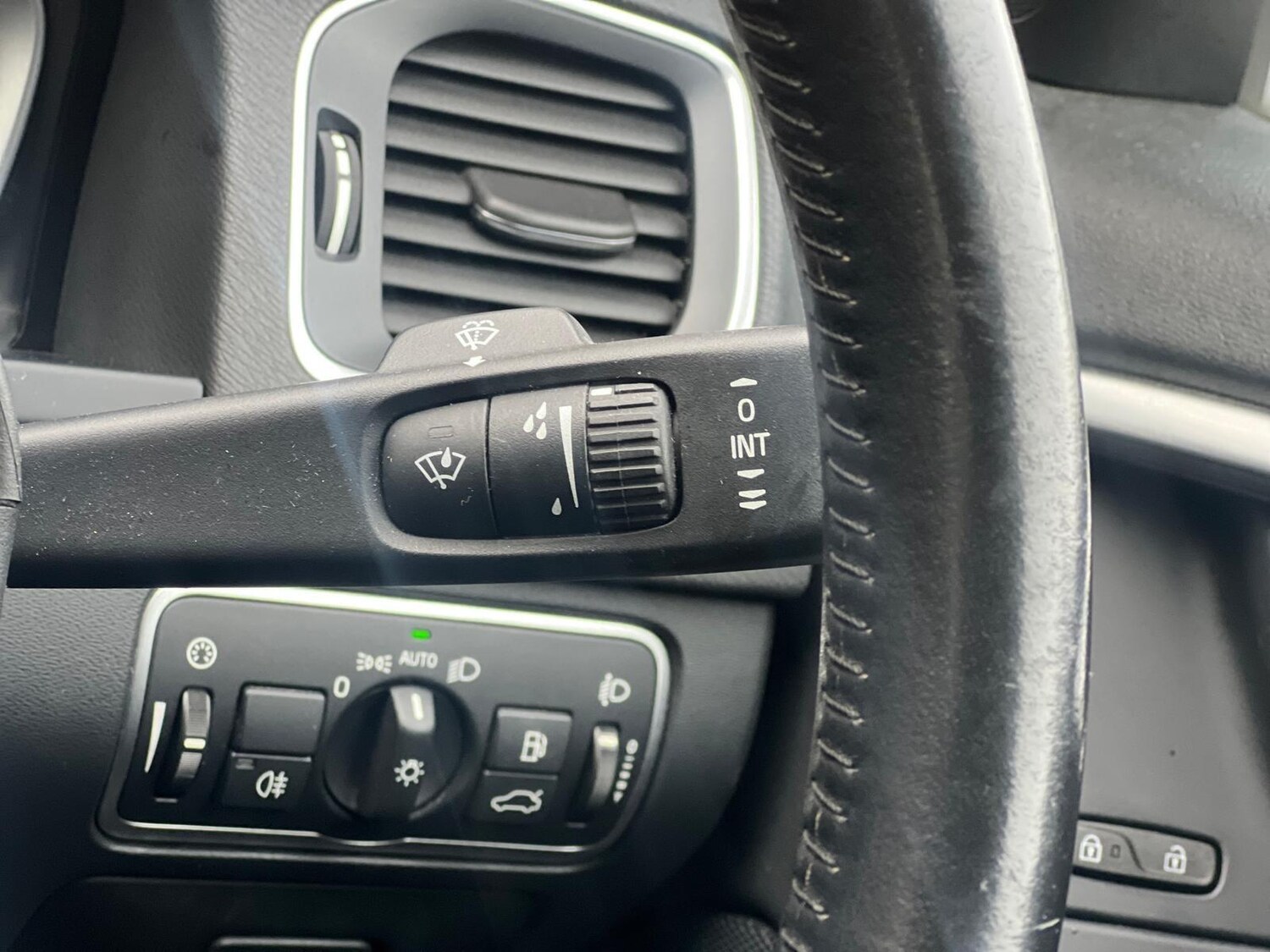 Used Volvo S60 for sale - 77510000: Photo 38