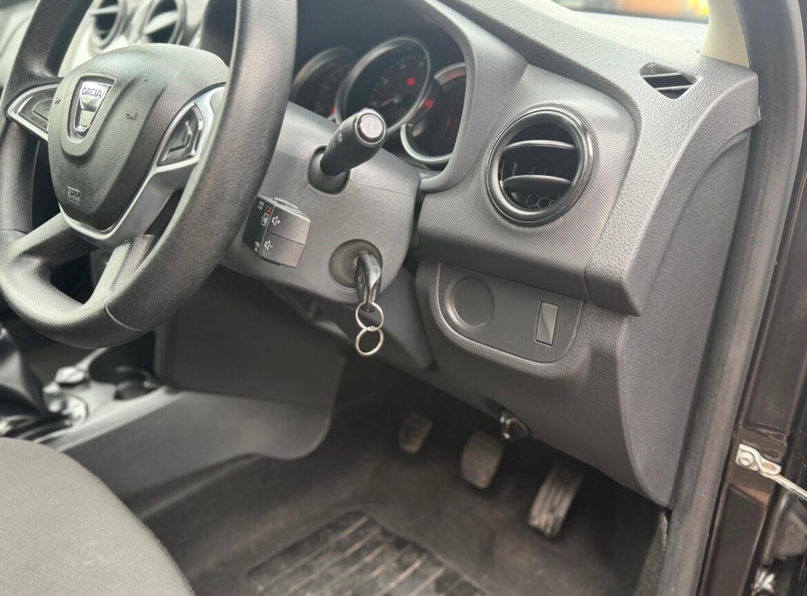 Used Dacia Sandero 2017 for sale - 76878420: Photo 34