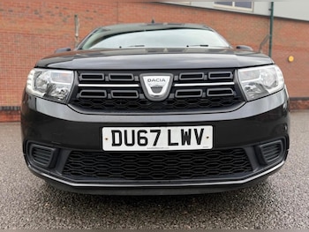 Used Dacia Sandero 2017 for sale - 76457597: Photo