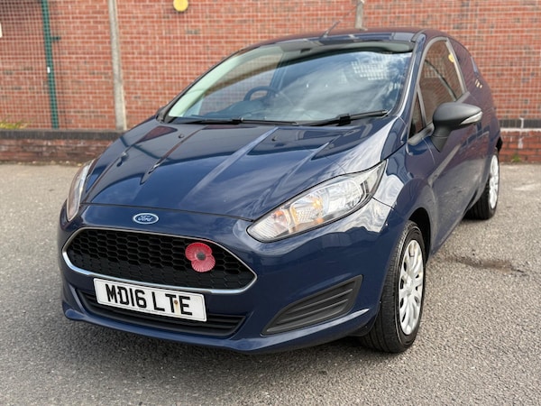 Used Ford Fiesta Van 2016 for sale - 76152396: Photo 20