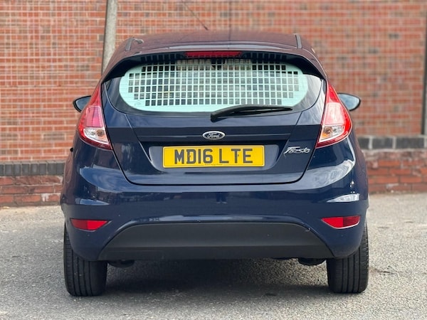 Used Ford Fiesta Van 2016 for sale - 76152396: Photo 8