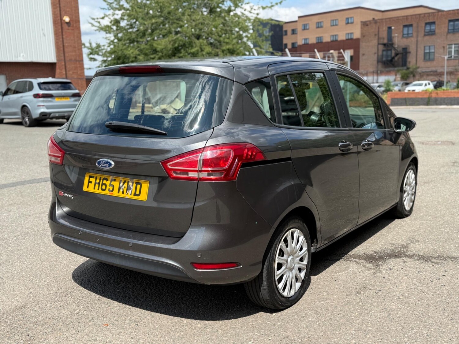 Vehicle 28