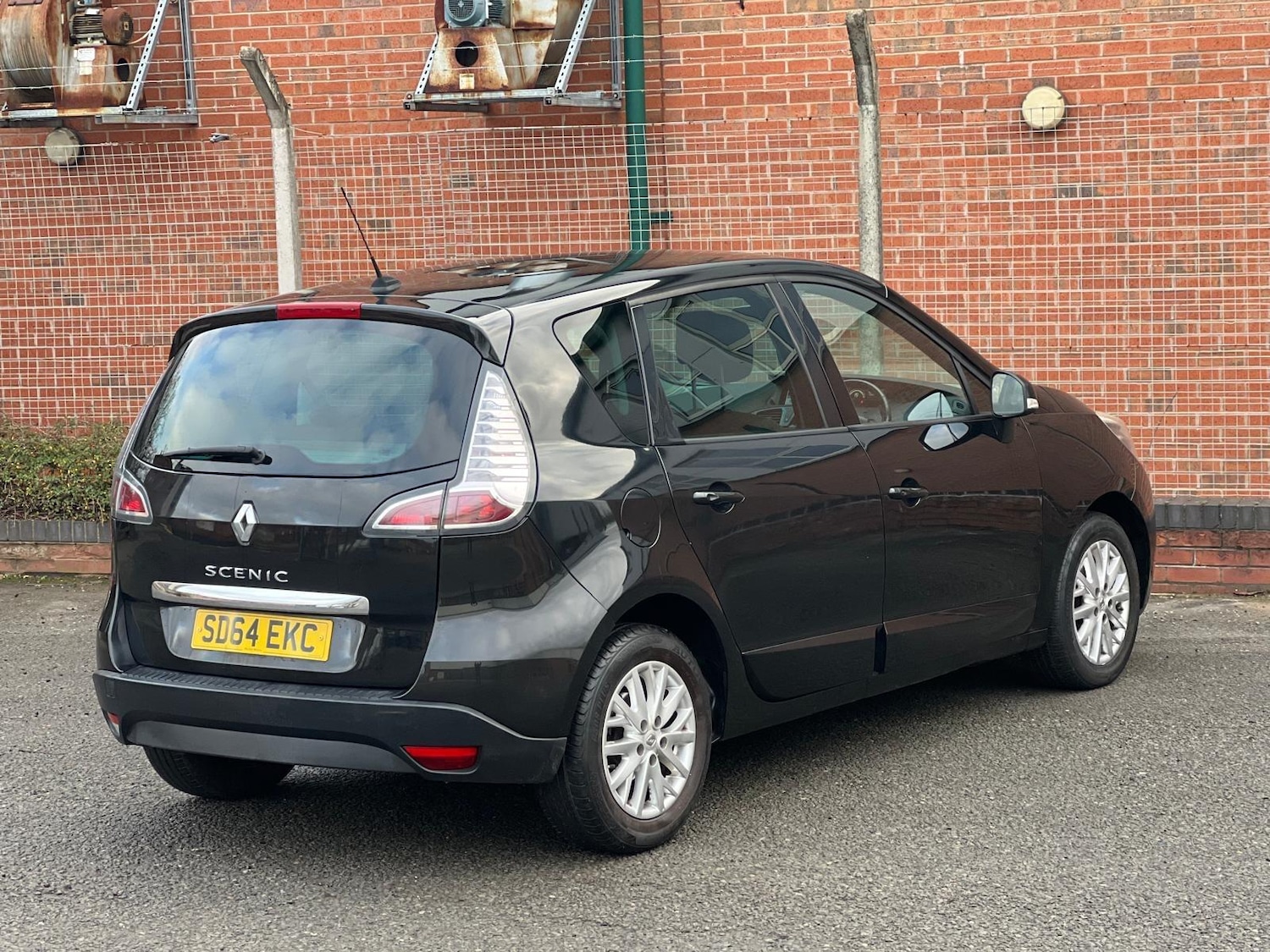 Used Renault Scenic for sale - 77074044: Photo 32